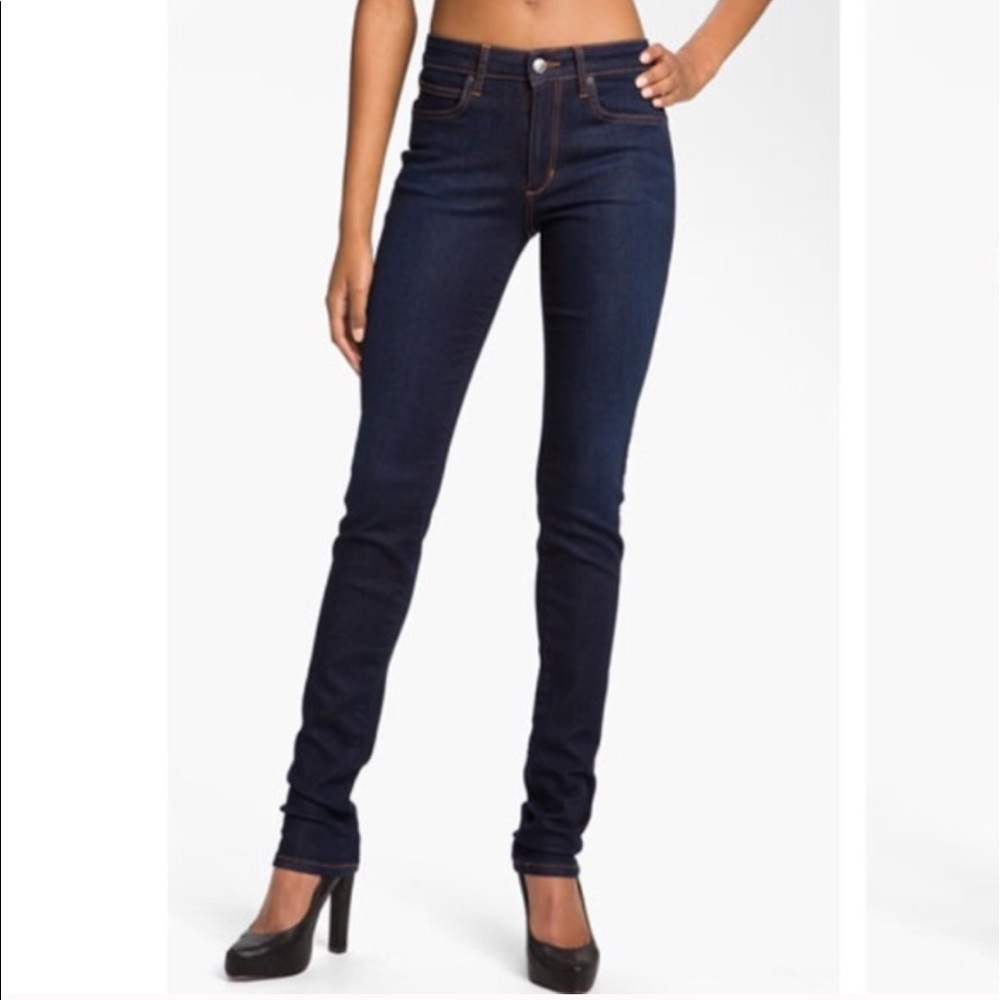 Joe's Jeans The Skinny in Yasmin